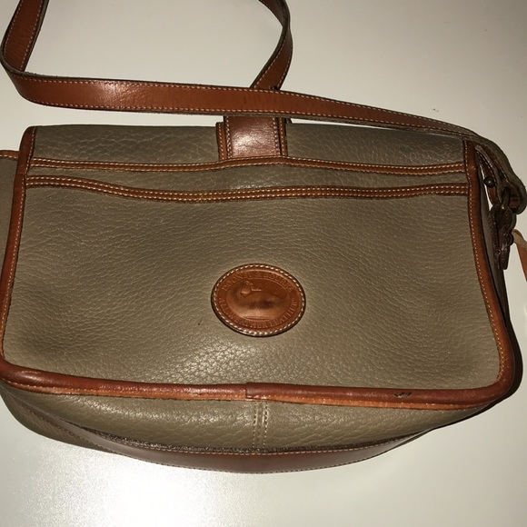 Vintage Dooney and Bourke flap bag - Picture 6 of 16